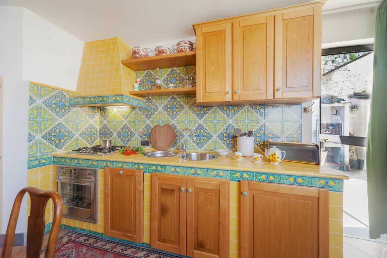 Villa Lamberti Monte di Procida Eksteriør billede